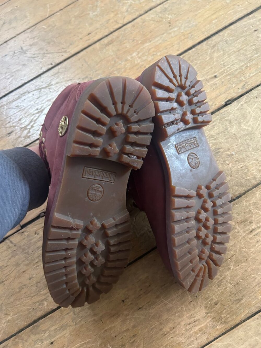 Maroon Timberlands - Picture 2 of 4